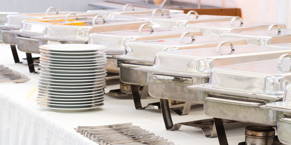 BANQUET AND PARTY FOOD SERVERS